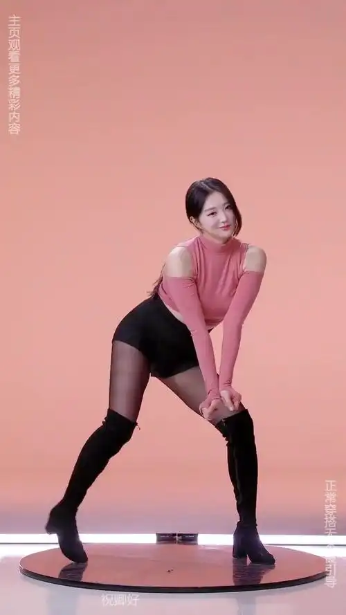 夜猫视频热剧解说栏目画面
